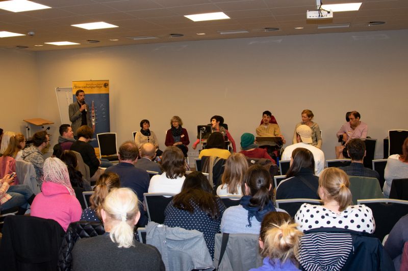 Podiumsdiskussion mit Nur Atalay, Oskar Streit, Eugen Geier und David Schmidt (li)